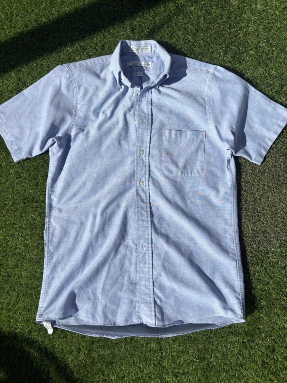 Vintage Van Heusen Blue Oxford Short Sleeve Button Down Made in USA 15